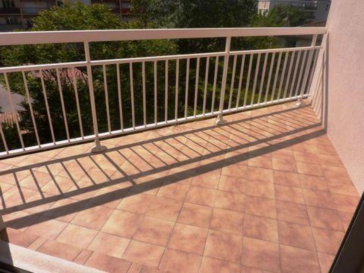 Picture of Condo For Sale in Toulon, Provence-Alpes-Cote d'Azur, France