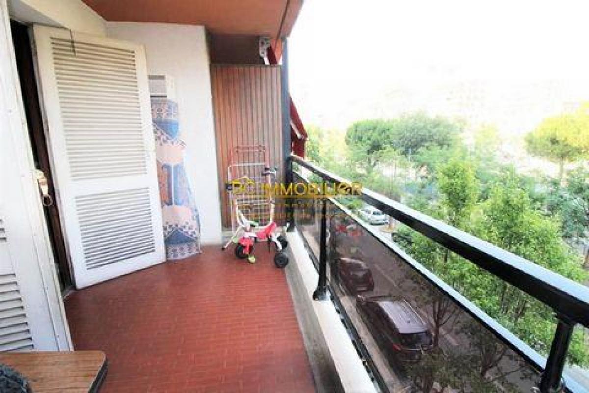 Picture of Apartment For Sale in Marseille, Provence-Alpes-Cote d'Azur, France