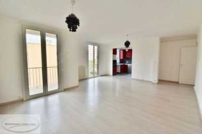 Condo For Sale in Grasse, France