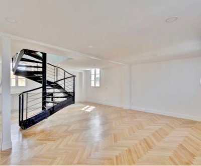 Condo For Sale in Arcachon, France