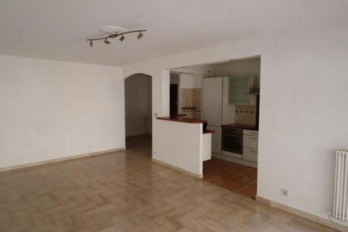 Picture of Condo For Sale in Toulon, Provence-Alpes-Cote d'Azur, France