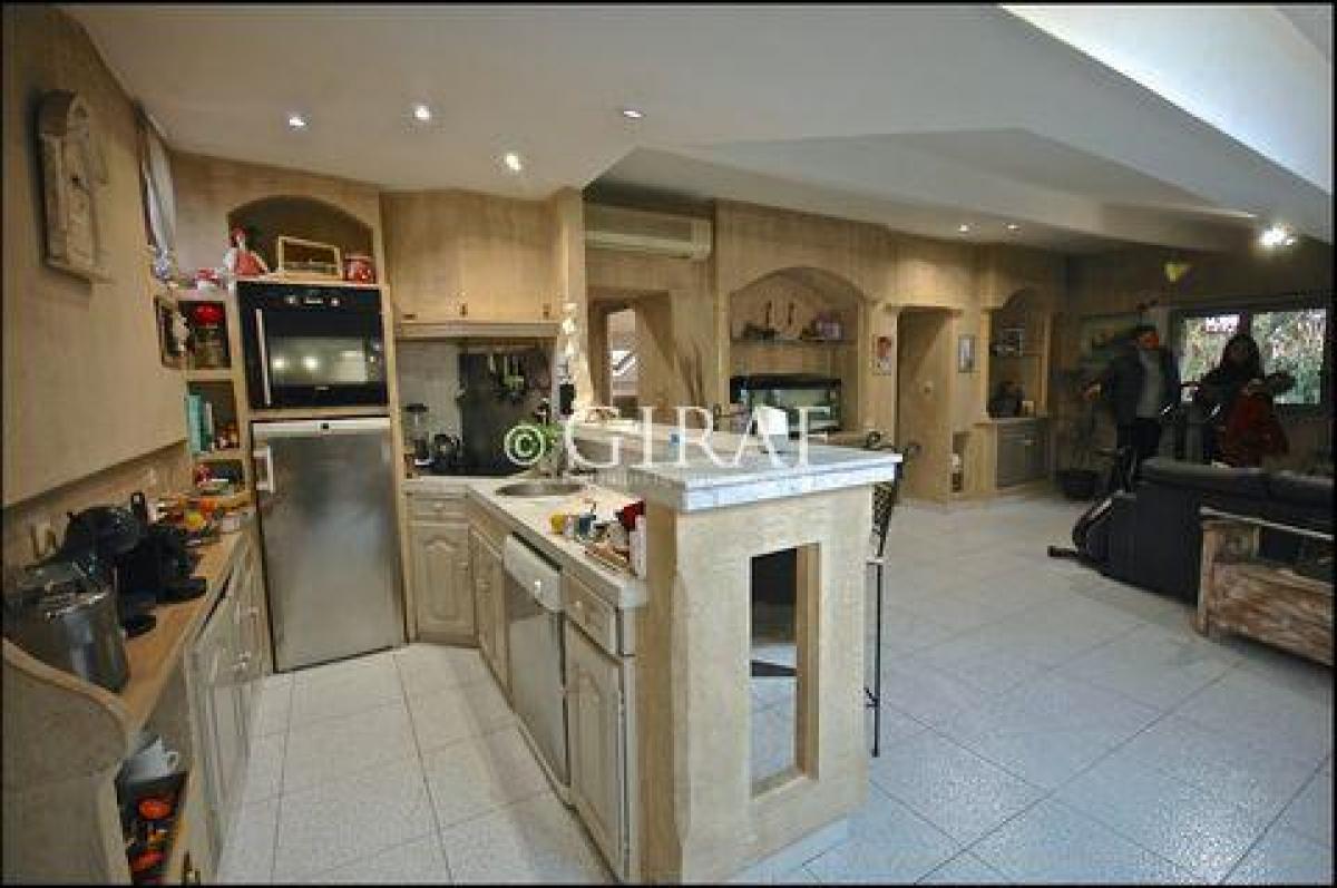 Picture of Condo For Sale in Vence, Cote d'Azur, France