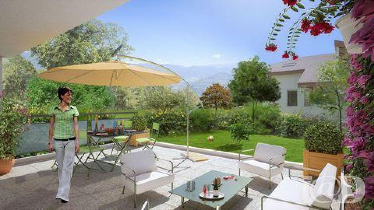 Picture of Condo For Sale in SIX FOURS LES PLAGES, Cote d'Azur, France