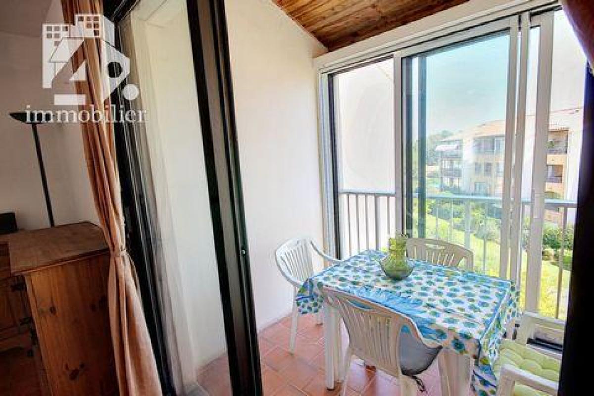 Picture of Apartment For Sale in Frejus, Cote d'Azur, France