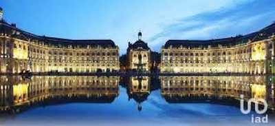 Condo For Sale in Bordeaux, France