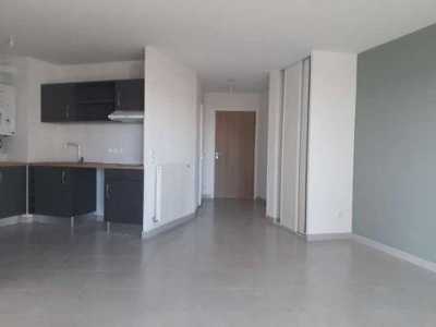 Condo For Sale in Talence, France