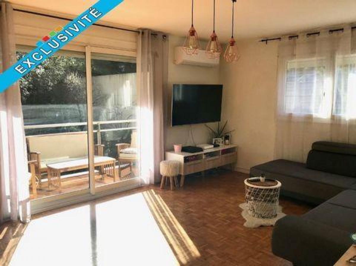 Picture of Condo For Sale in Marseille, Provence-Alpes-Cote d'Azur, France