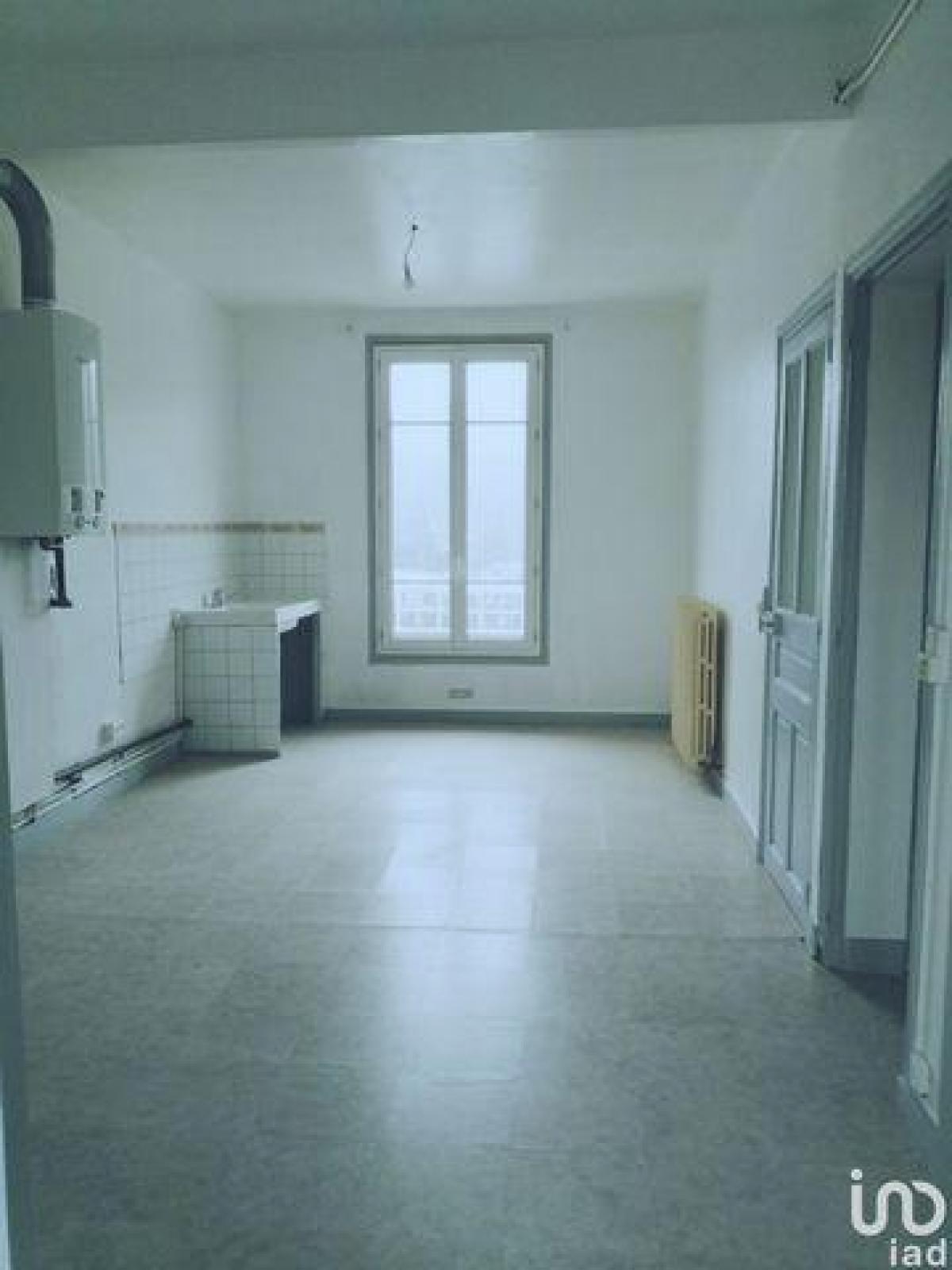 Picture of Condo For Sale in Creil, Picardie, France