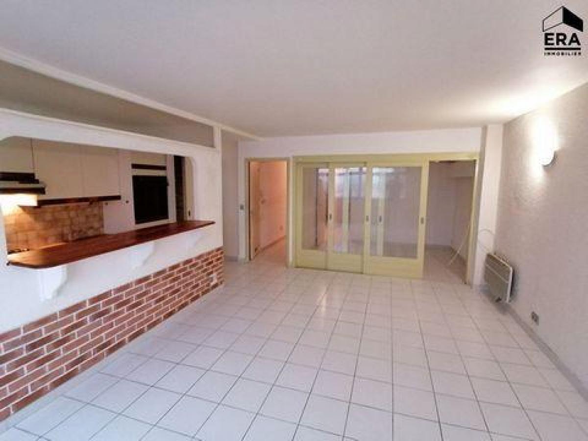 Picture of Condo For Sale in Martigues, Provence-Alpes-Cote d'Azur, France