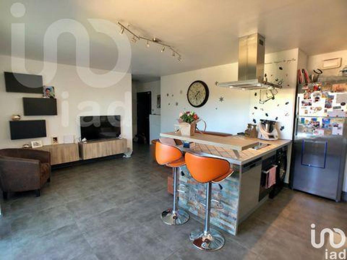 Picture of Condo For Sale in Marseille, Provence-Alpes-Cote d'Azur, France
