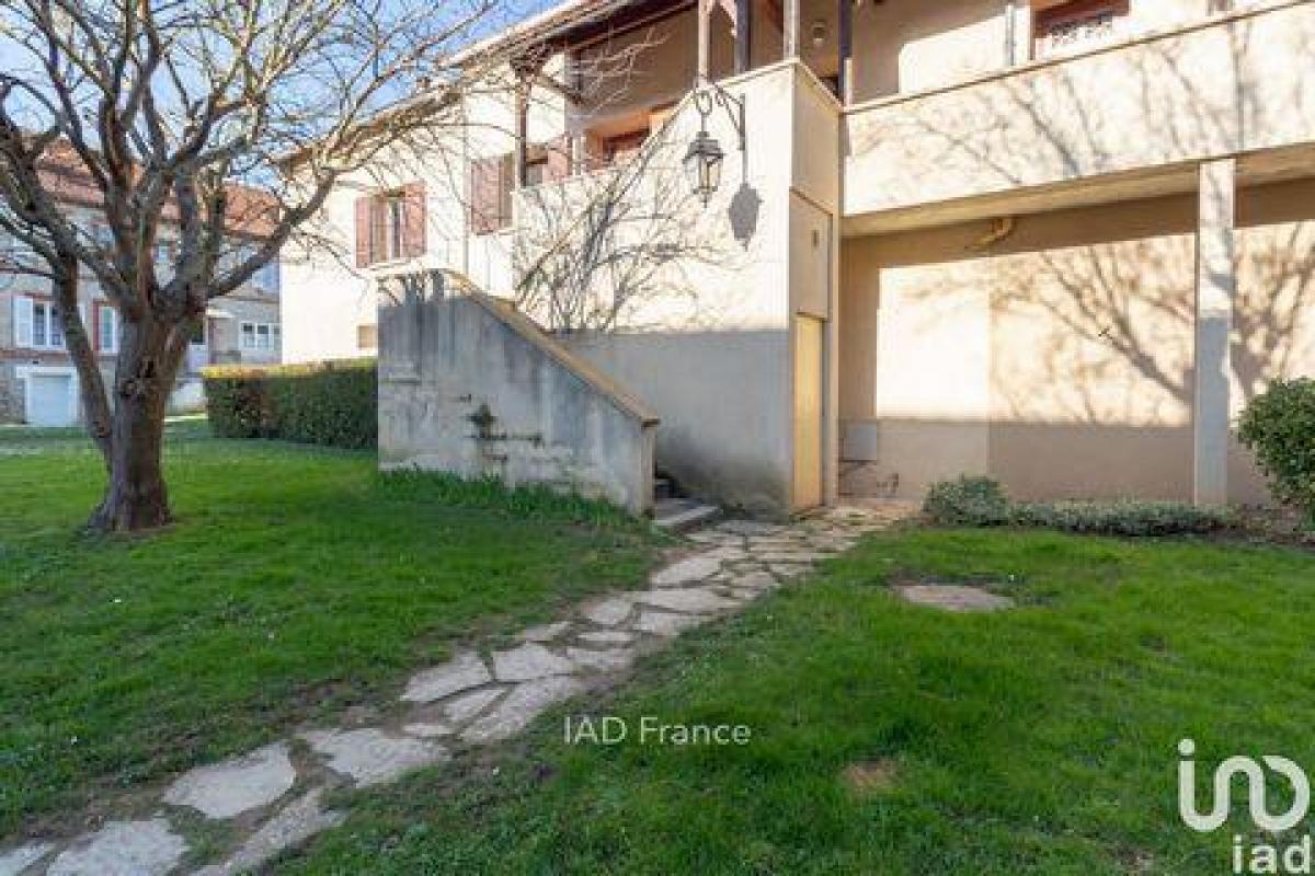 Picture of Condo For Sale in Maule, Centre, France
