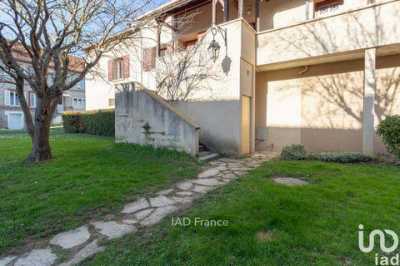 Condo For Sale in Maule, France