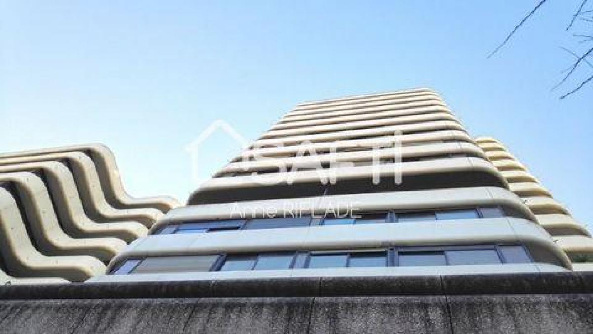 Picture of Apartment For Sale in Bordeaux, Aquitaine, France