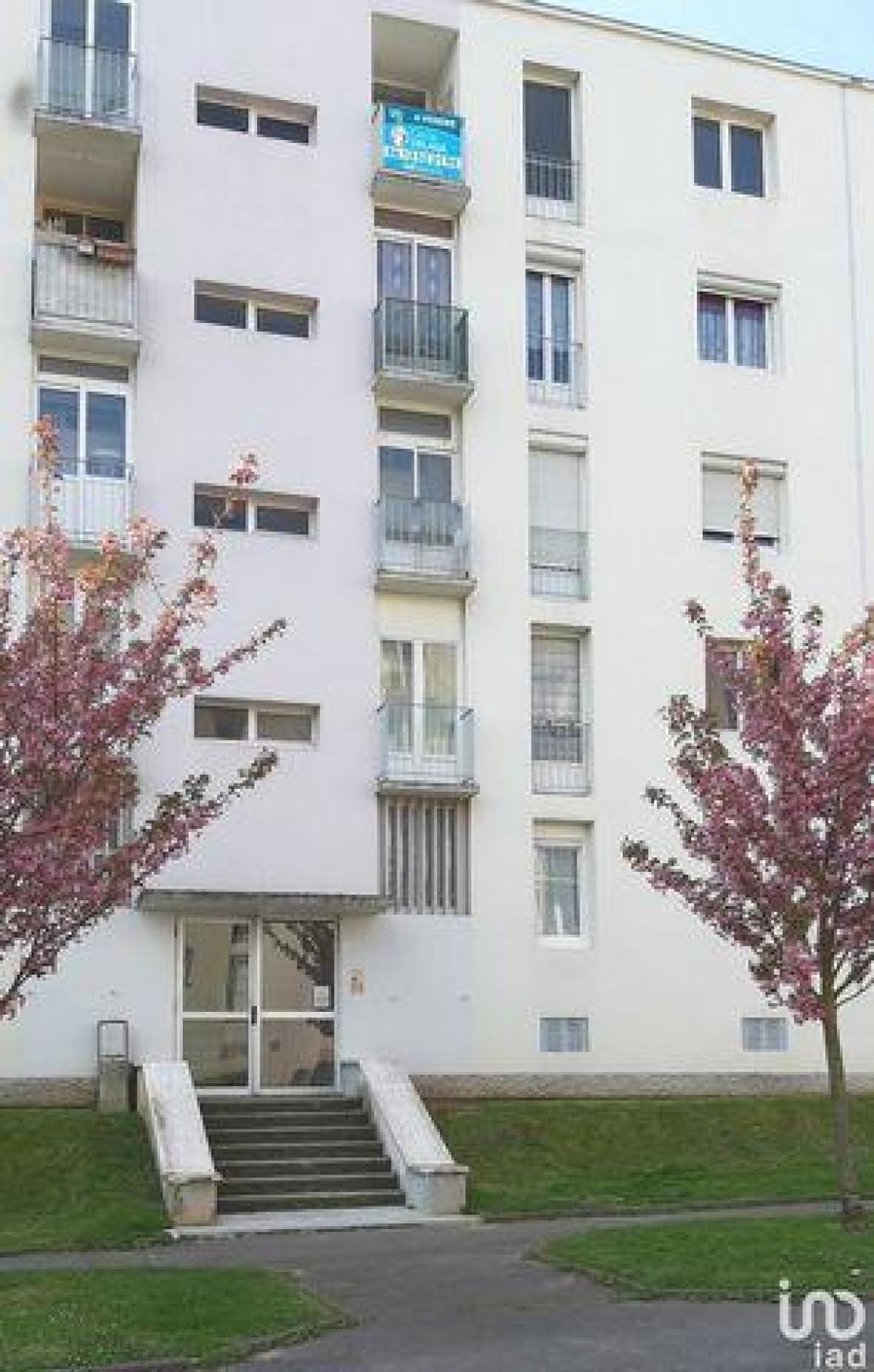Picture of Condo For Sale in Noyon, Picardie, France