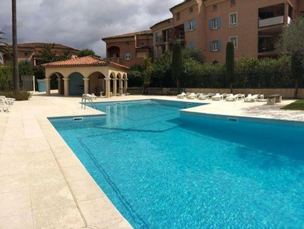 Picture of Condo For Sale in Saint-Tropez, Cote d'Azur, France