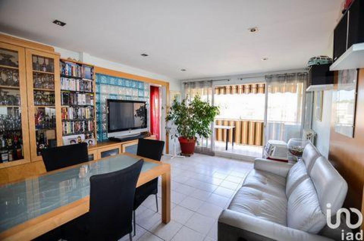 Picture of Condo For Sale in Le Cannet, Cote d'Azur, France