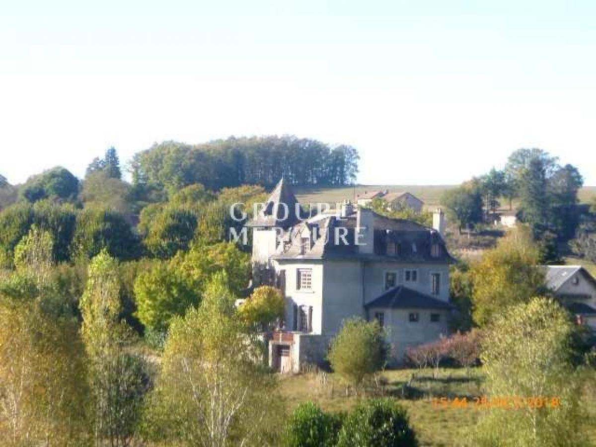 Picture of Home For Sale in Bourganeuf, Limousin, France