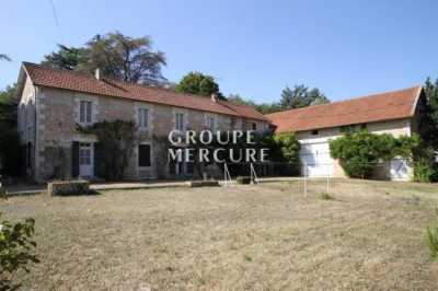 Farm For Sale in Chauvigny, France