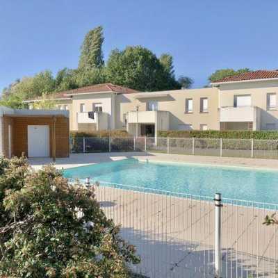 Retail For Sale in Saint Gervais, France