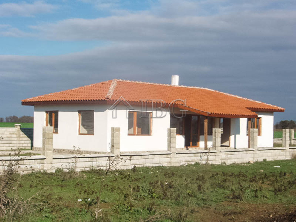 Picture of Home For Sale in Kavarna, Dobrich, Bulgaria