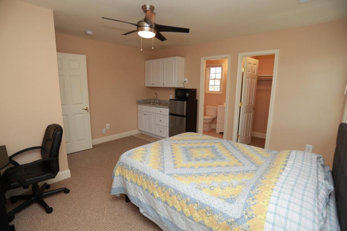 Picture of Home For Rent in Falls Church, Virginia, United States