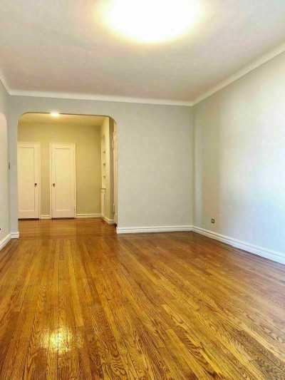 Apartment For Rent in Rego Park, New York
