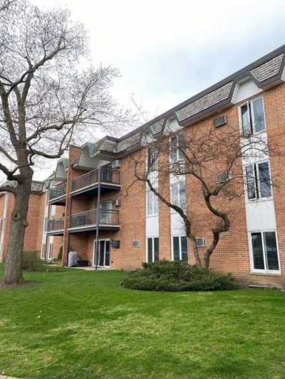 Home For Sale in Downers Grove, Illinois