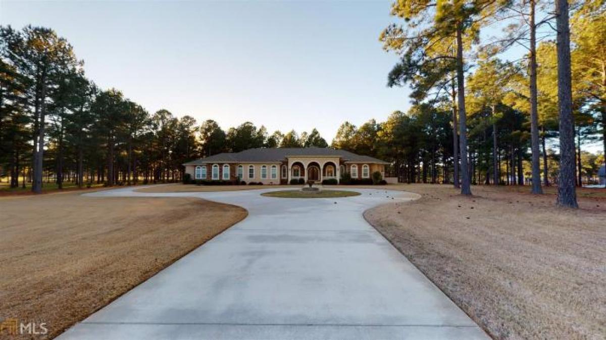Picture of Home For Sale in Perry, Georgia, United States