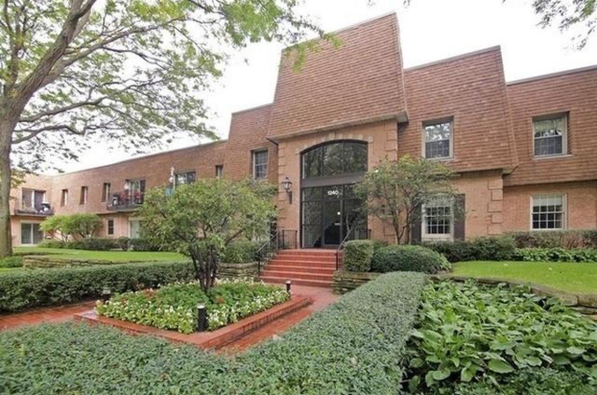 Picture of Apartment For Rent in Highland Park, Illinois, United States