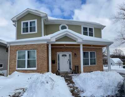 Home For Sale in Downers Grove, Illinois