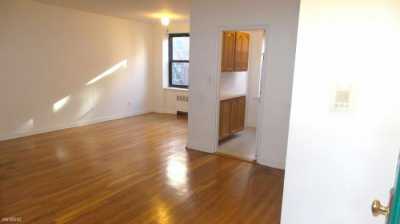 Apartment For Rent in Forest Hills, New York