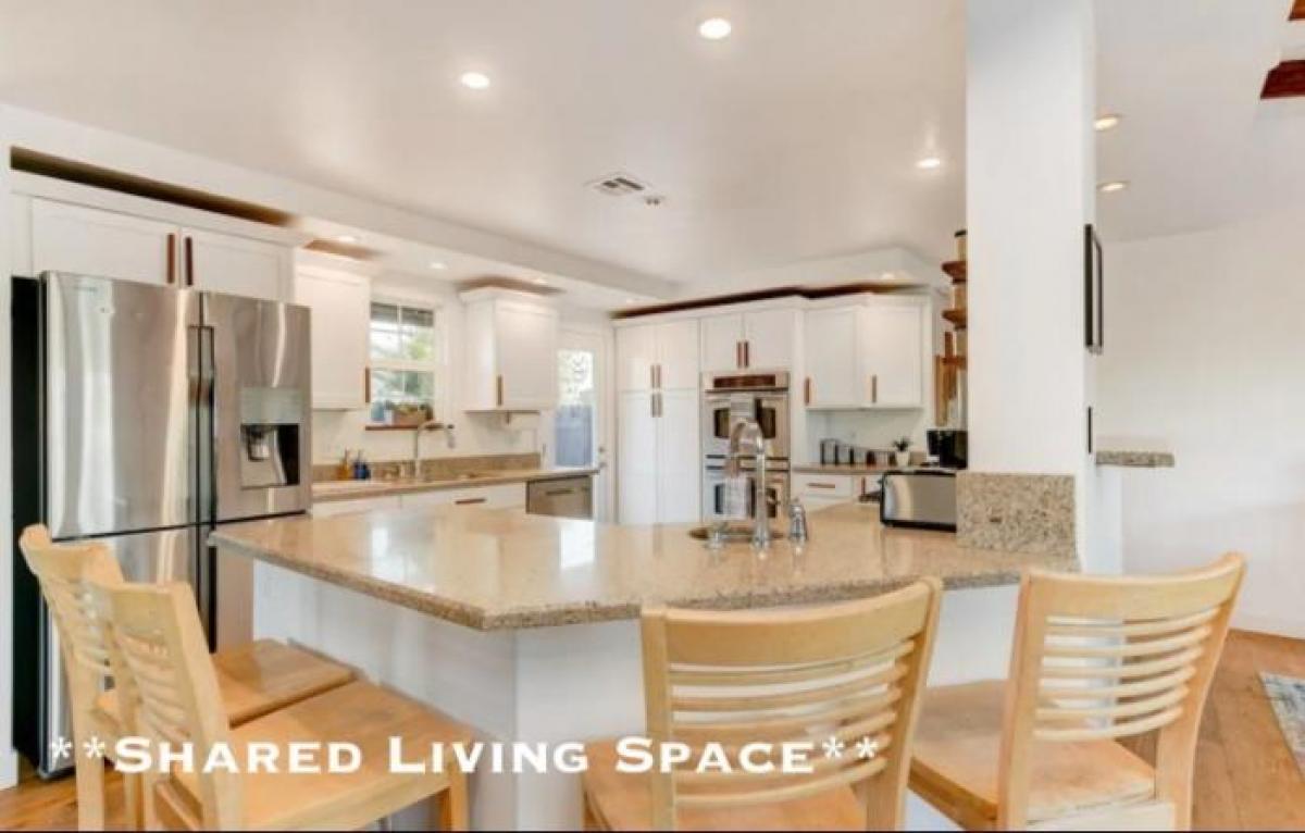 Picture of Apartment For Rent in Calabasas, California, United States