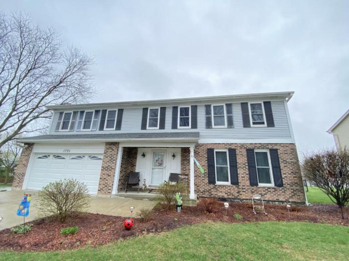 Picture of Home For Sale in Downers Grove, Illinois, United States