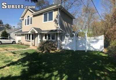 Home For Rent in North Bergen, New Jersey