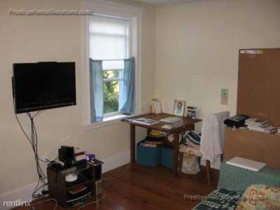 Apartment For Rent in North Quincy, Massachusetts