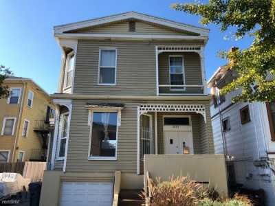 Home For Rent in Oakland, California