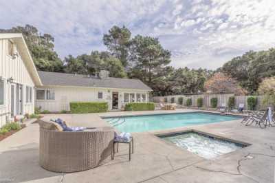 Apartment For Rent in Carmel Valley, California