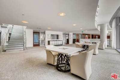 Apartment For Rent in Marina del Rey, California