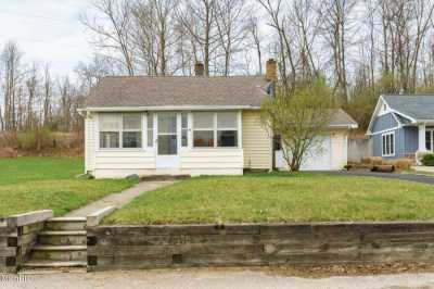 Home For Sale in Richland, Michigan