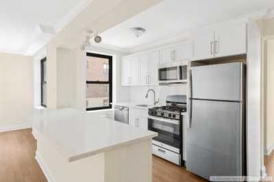Apartment For Sale in Flushing, New York