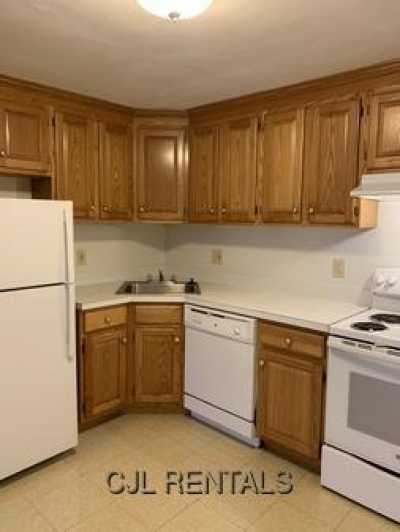 Apartment For Rent in Arlington, Massachusetts
