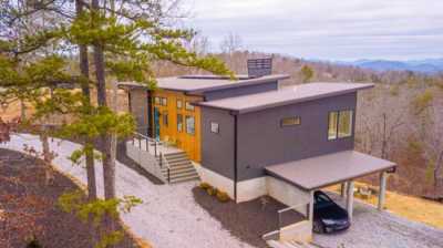 Home For Sale in Young Harris, Georgia