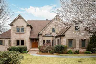 Home For Sale in Sandy Springs, Georgia