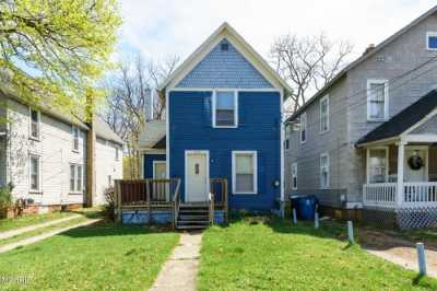 Home For Sale in Kalamazoo, Michigan