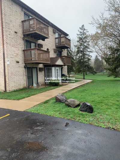 Condo For Rent in Palatine, Illinois