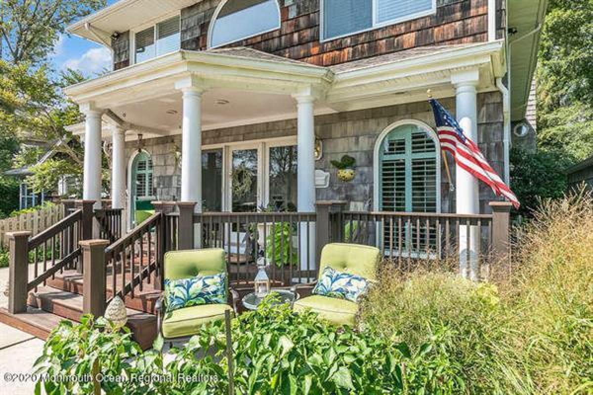 Picture of Home For Sale in Bay Head, New Jersey, United States