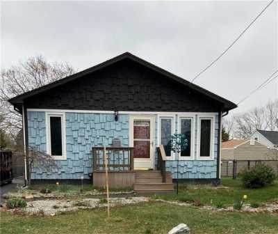 Home For Sale in Warwick, Rhode Island