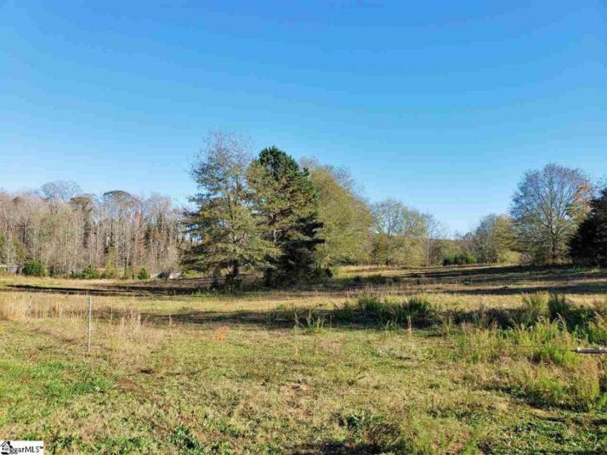 Picture of Residential Land For Sale in Easley, South Carolina, United States