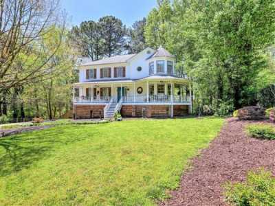 Home For Sale in Kennesaw, Georgia