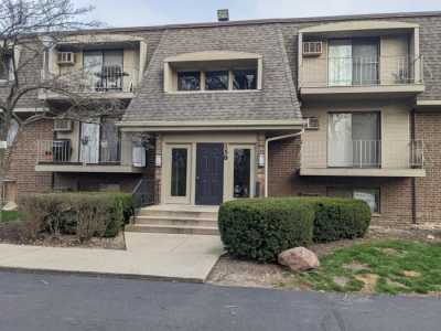Home For Sale in Naperville, Illinois